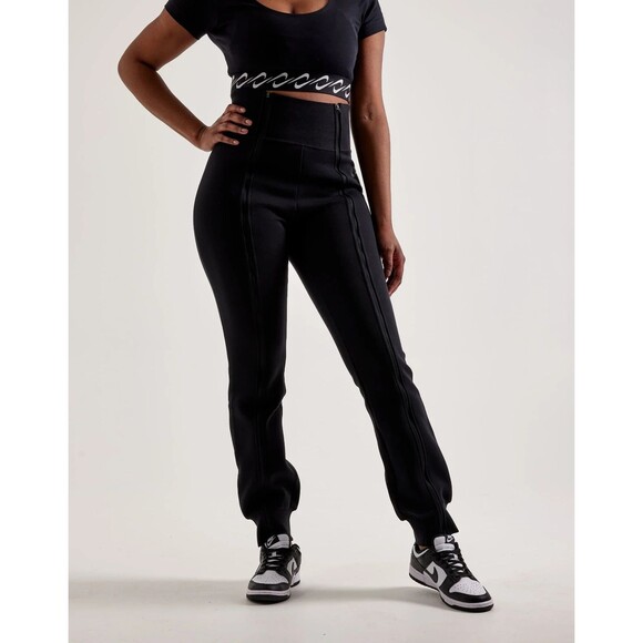 Nike Women's Tech Fleece High-Waisted Full-Zip Slim Pants Black - Picture 1 of 4